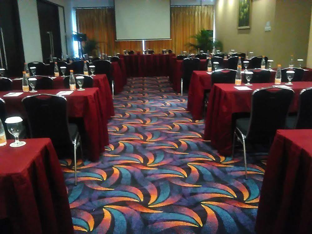 Kembang Hotel Cihampelas 반둥 외부 사진